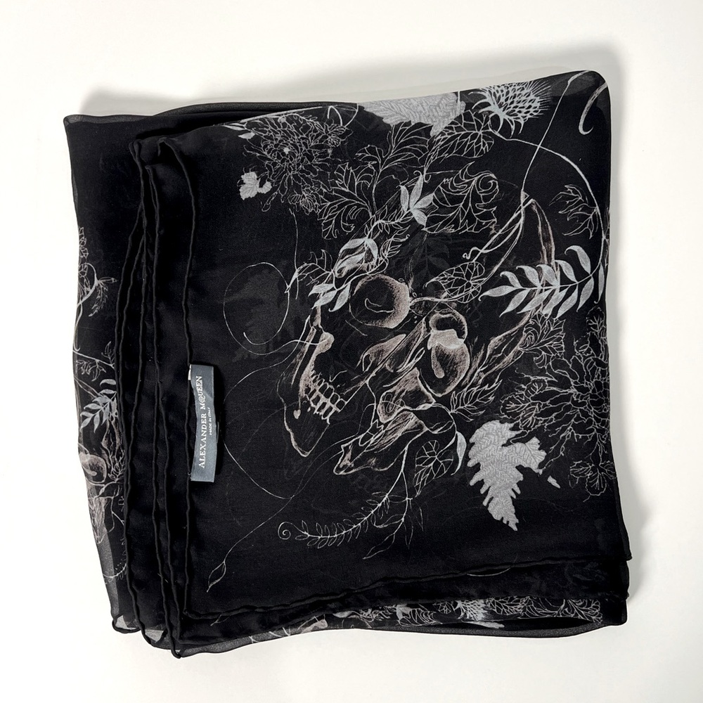 Alexander McQueen black skull/floral scarf